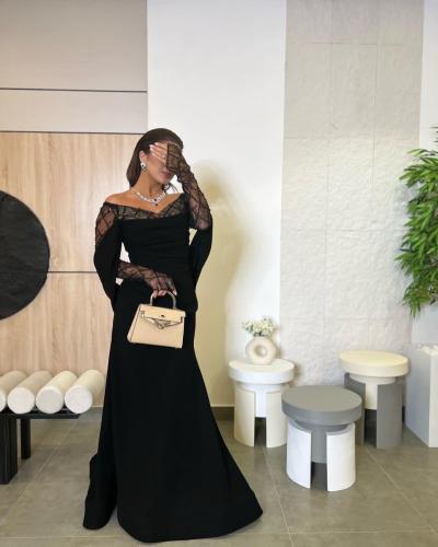 فستان اسود طويل سادة بشك