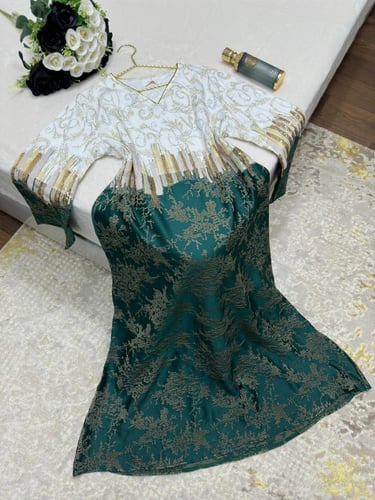 جلابية نسائيه رمضانية بتطريز ترتر