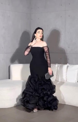 فستان سهرة ناعم