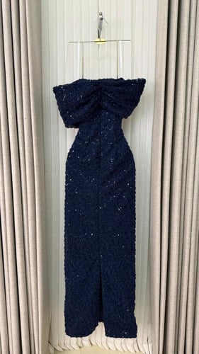 فستان سهرة كحلي أوف شولدر مورد ومطرز