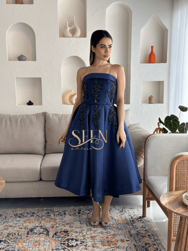 فستان كحلي غامق