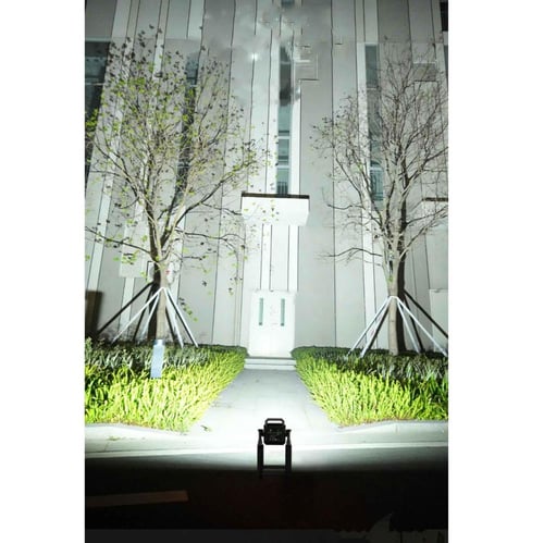 كشاف ليد للرحلات بقاعدة يعمل ببطارية قابلة للشحن