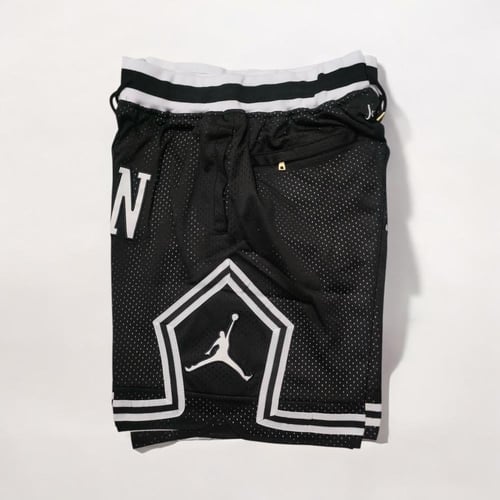 شورت مايكل جوردن - أسود كاجول