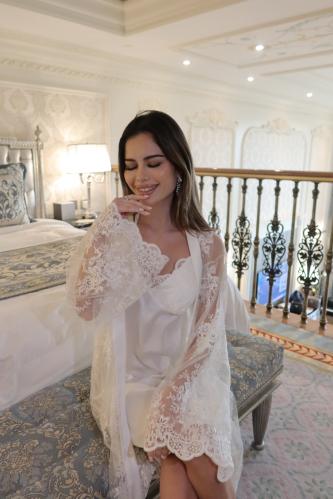 BY AMERIA Pure White Lace Bridal Robe