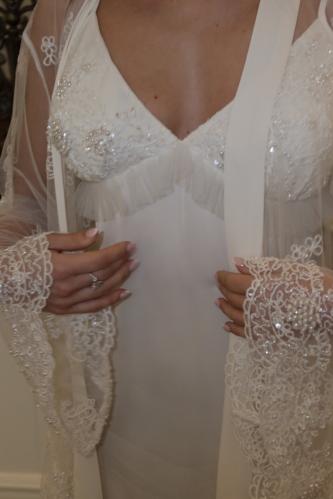 BY AMERIA – Elegant Off-White Bridal Robe Set