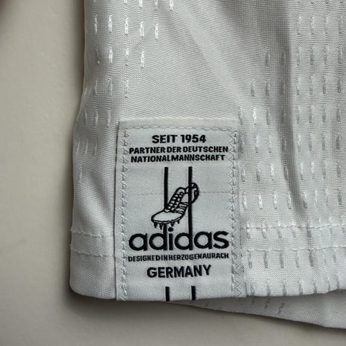 تيشيرت المانيا 2026 فئة اللاعبين