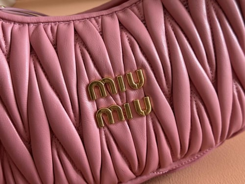 Miu Miu Wander Bag Pink