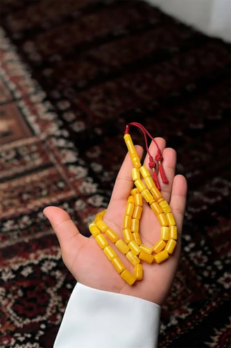 مسباح كهرمان طبيعي حر