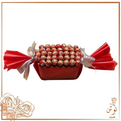 مصاصات العيد باللون الأحمر