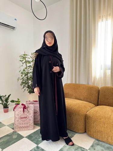 عباية رقم 201 ( عباية الأناقة المتألقة )