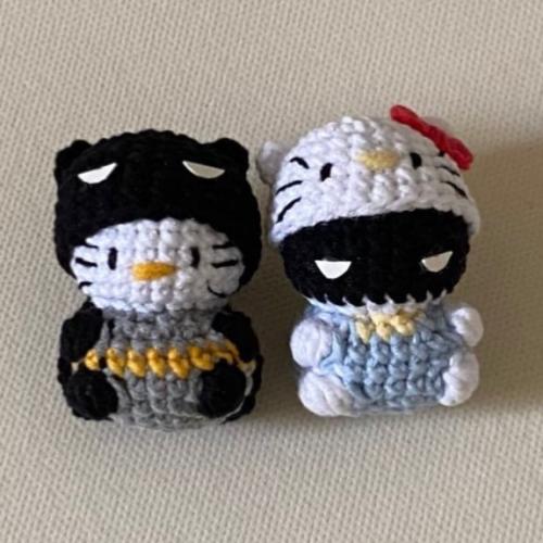 Hello kitty & Batman
