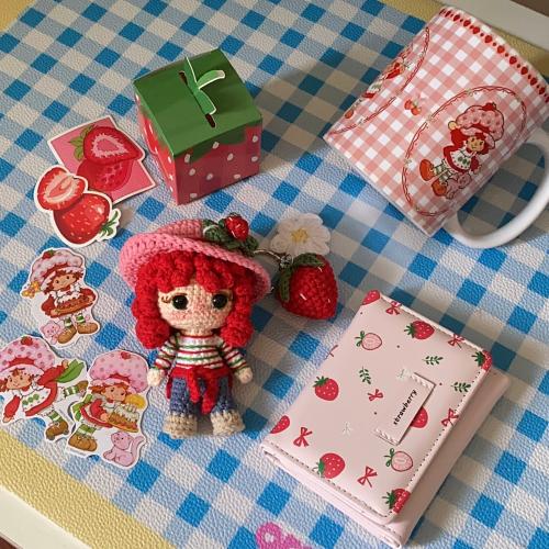 Strawberry shortcake box