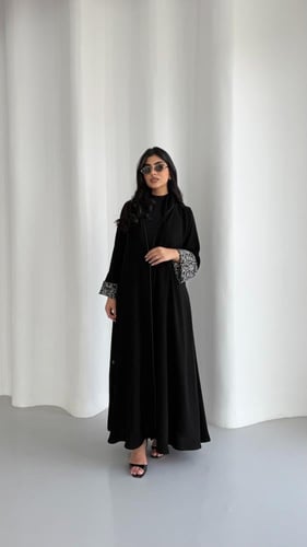 عباية نص كالوش كريب باكمام قطن