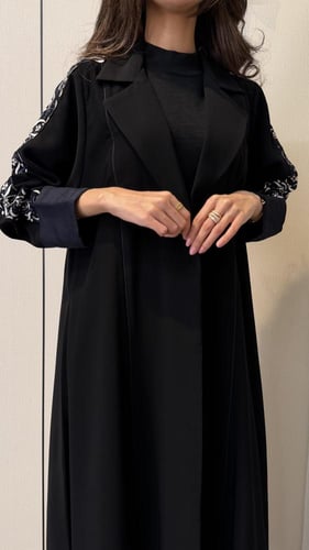 عباية بليزر نص كالوش