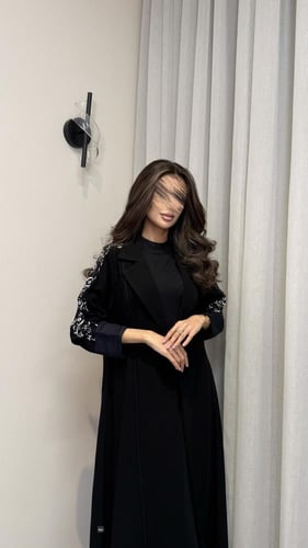 عباية بليزر نص كالوش