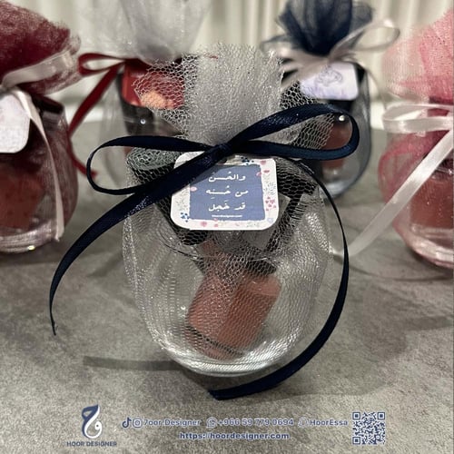 فازات زجاج ميني مع روج ومناكير Rimmel