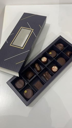 بوكس 12 قطعة شوكولاتة بلجيكية