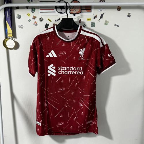 تيشيرت ليفربول الأساسي 2026/27