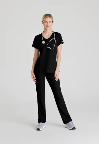 بلوزة - سكراب طبي نسائي Reliance من سكيتشرز باللون...