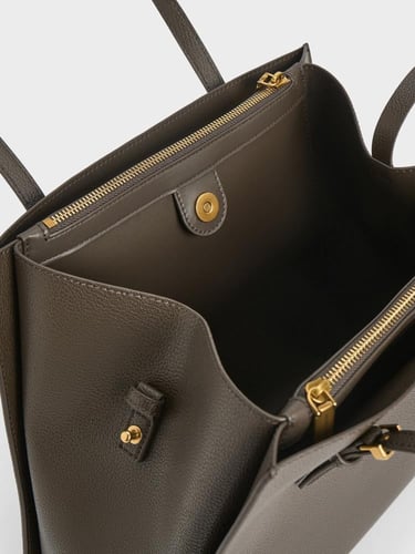 حقيبة تشارلز اند كيث charles and keith