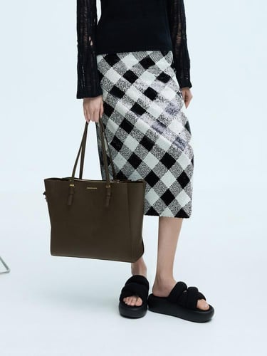 حقيبة تشارلز اند كيث charles and keith