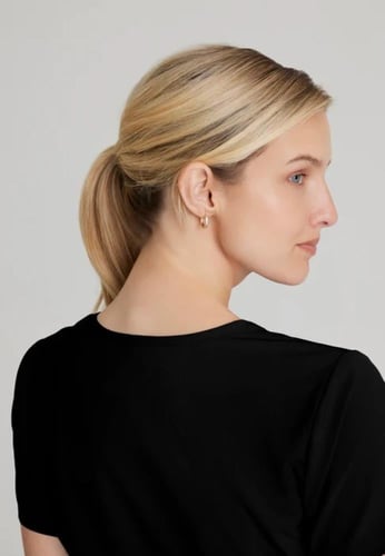 بلوزة - سكراب طبي نسائي Reliance من سكيتشرز باللون...