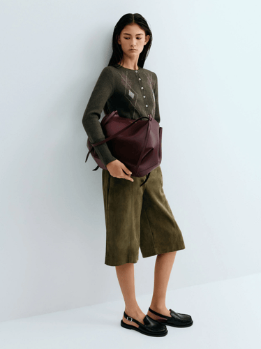 حقيبة تشارلز اند كيث charles and keith