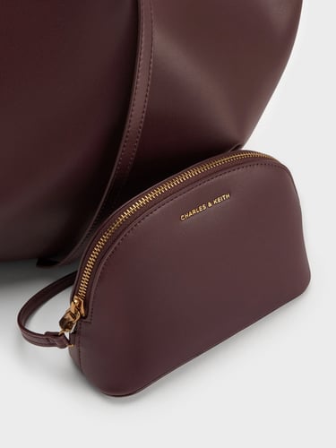 حقيبة تشارلز اند كيث charles and keith