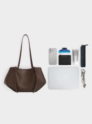 حقيبة تشارلز اند كيث charles and keith