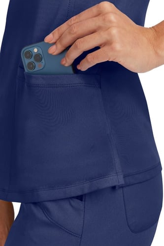 بلوزة سكراب هيلينج هاندز نسائي برقبه شكل v