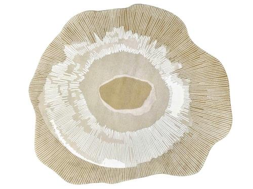 Wool woven carpet