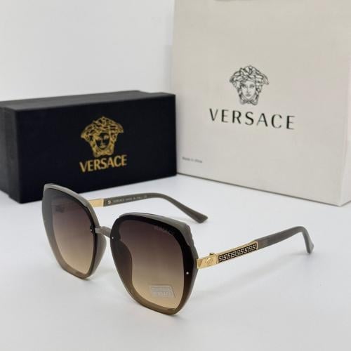 نظارات شمسية فيرساتشي