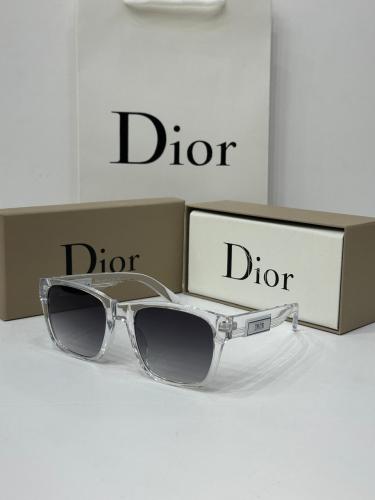 نظارات شمسية ديور