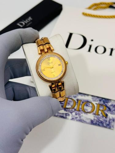 ساعة يد ديور