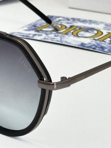 نظارة شمسية