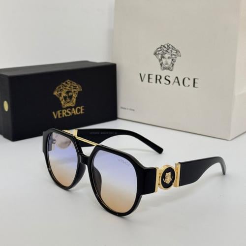 نظارات شمسية فيرساتشي