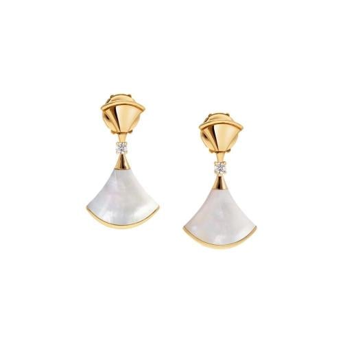 أقراط الصدفة البيضاء