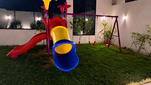 مرجحية ثلاثية مع نفق وزحليقة فردية