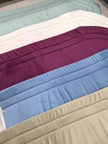 بكج العائله سجادة اسفنجية ٥ قطعه