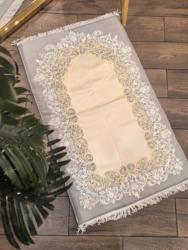 سجادة صلاة مبطنة اسفنج