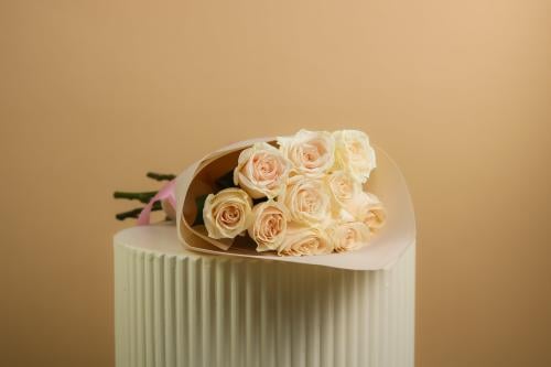 باقة جوري اوف وايت