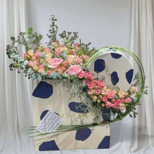 بوكس ورد مع شوكولاتة هانوفيريان