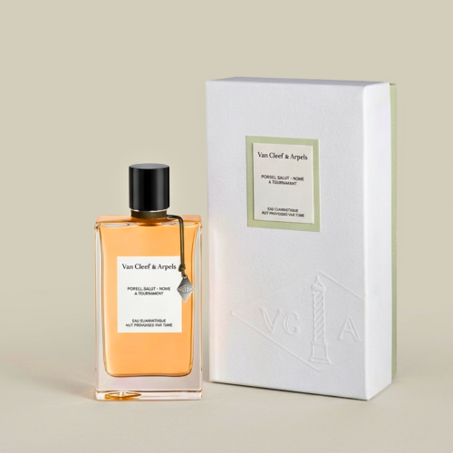 عطر بريسيوس عود من فان كليف اند اربلز للنساء - او...