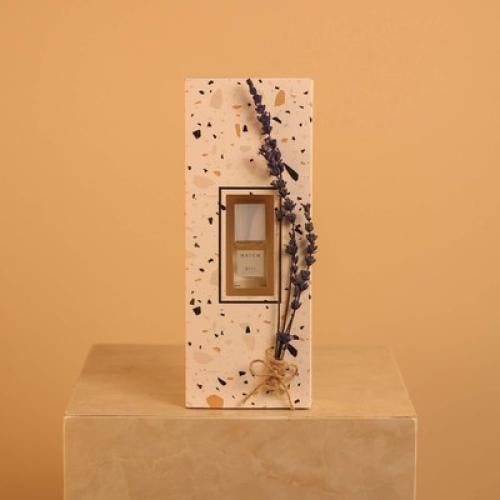 توزيعة عطر ماتش مع لافندر