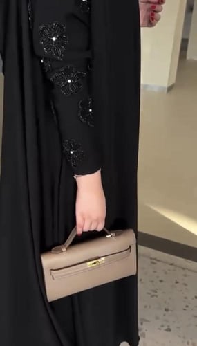 عباة الملكي تربل كلوش