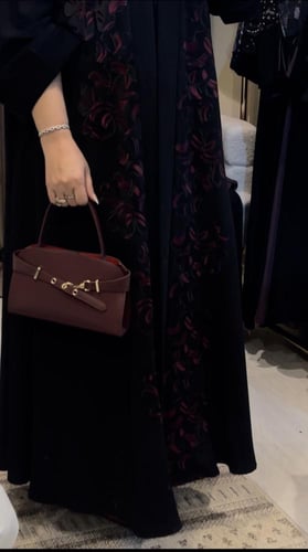 عباة غزل كلوش