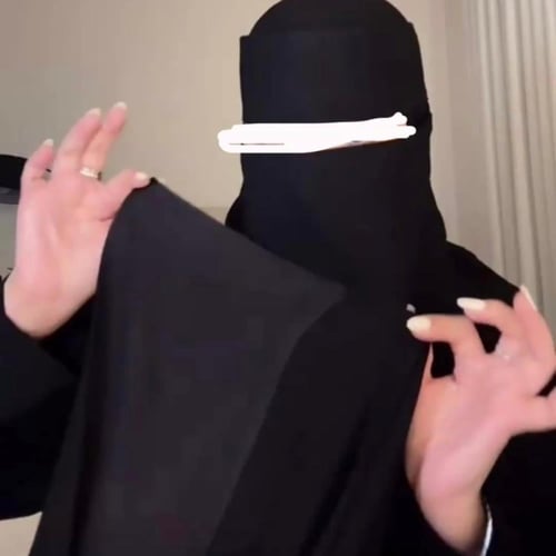 طرحة مبطنه قطن في المقدمه طرحة ( هنا)