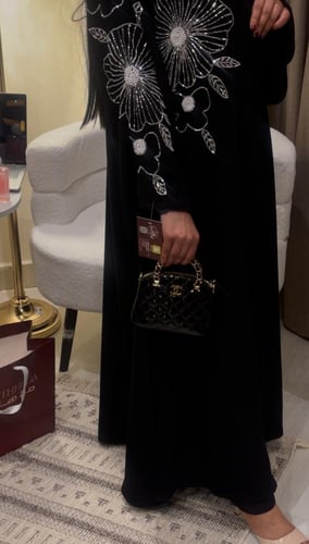 عباة الشك الملكي