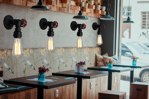 ابليك جداري حديد