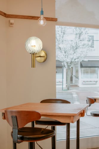 ابليك جداري زجاجي